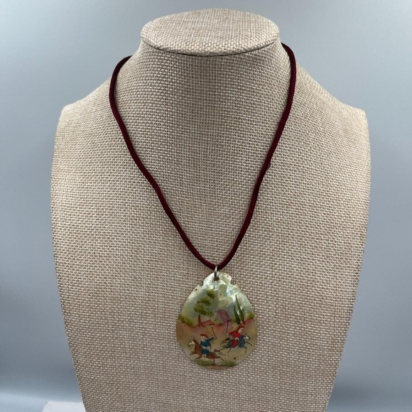 The Unbranded Brand Jewelry - VTG Hand-Painted Mother-Of-Pearl Polo Match Persian Storyteller Pendant Necklace